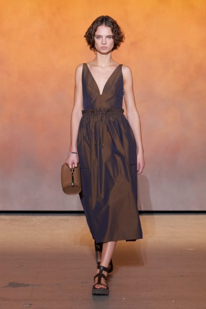 00028-hermes-spring-22-rtw-paris-credit-gorunway