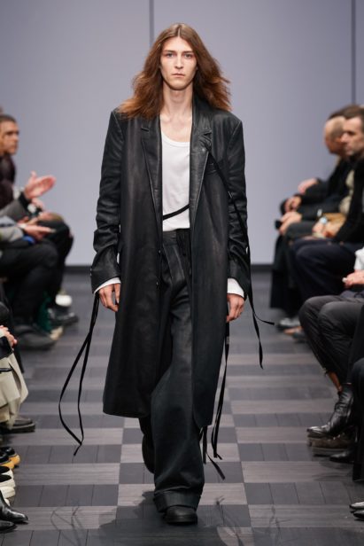 00029-ann-demeulemeester-spring-22-rtw-paris-credit-gorunway