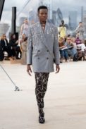 00032-alexandermcqueen-spring-22-london-credit-brand