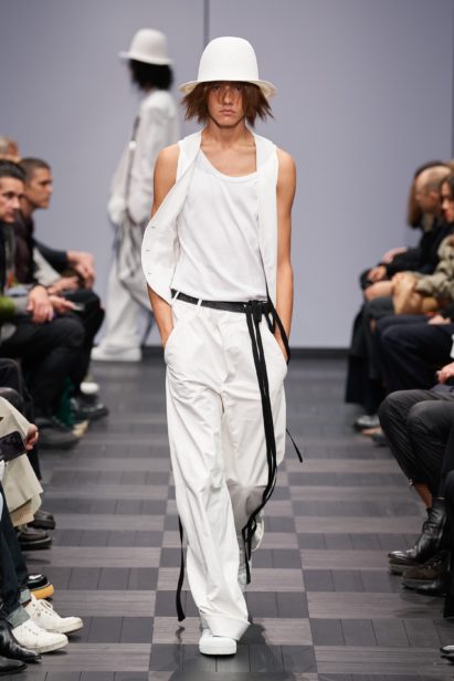 00036-ann-demeulemeester-spring-22-rtw-paris-credit-gorunway