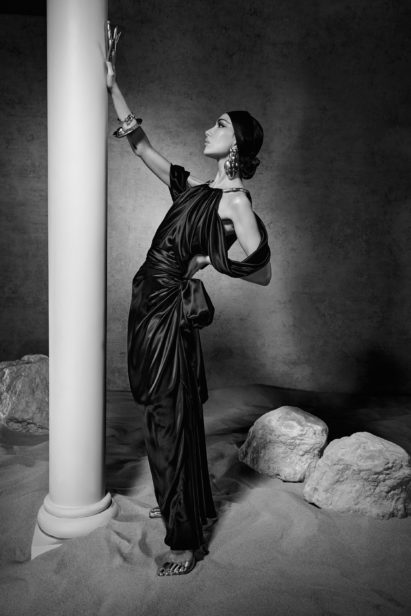 00036-schiaparelli-spring-22-rtw-paris-credit-daniel-roseberry