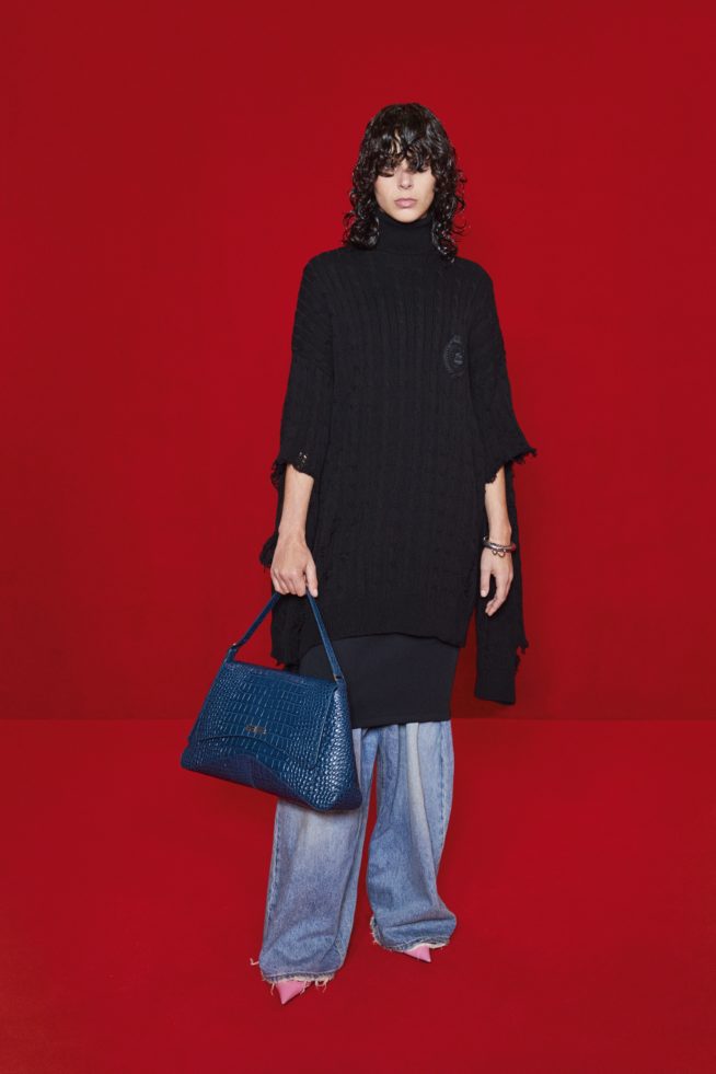 00037-balenciaga-rtw-spring22-paris-credit-brand