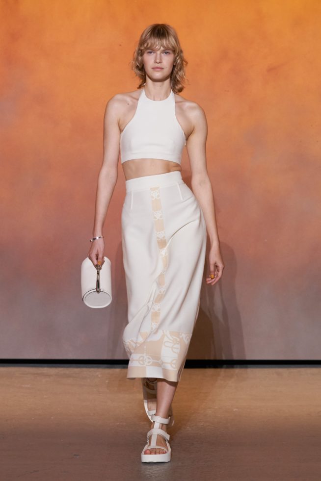00050-hermes-spring-22-rtw-paris-credit-gorunway
