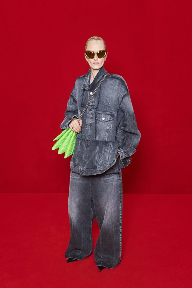00053-balenciaga-rtw-spring22-paris-credit-brand