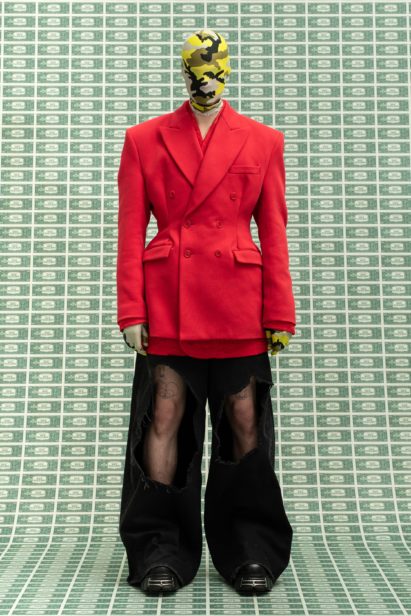 00006-vetements-fall-22-credit-gio-staiano