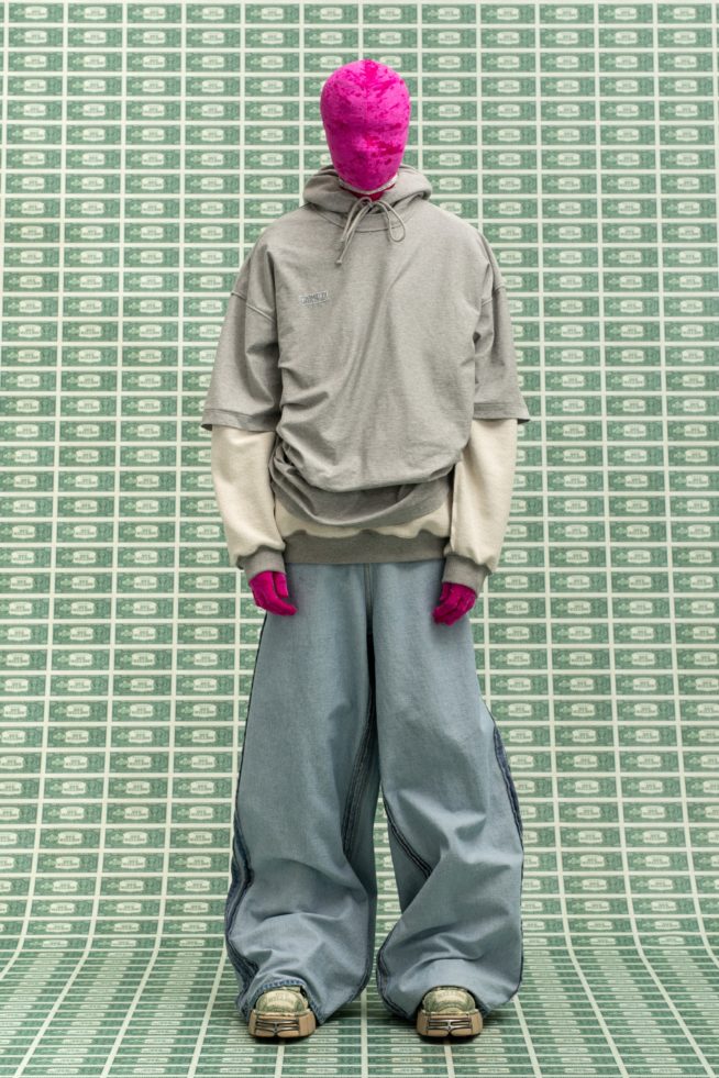 00011-vetements-fall-22-credit-gio-staiano