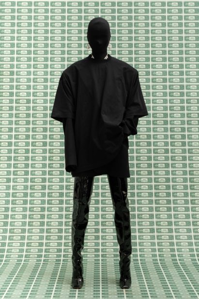 00026-vetements-fall-22-credit-gio-staiano