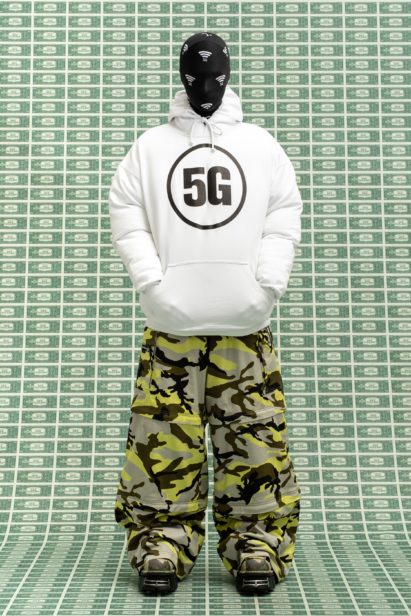 00028-vetements-fall-22-credit-gio-staiano
