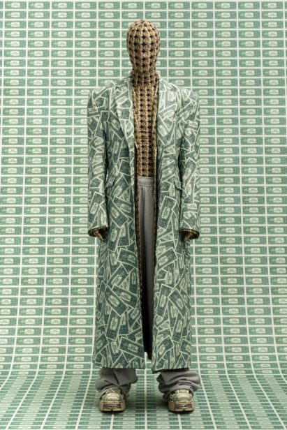 00031-vetements-fall-22-credit-gio-staiano