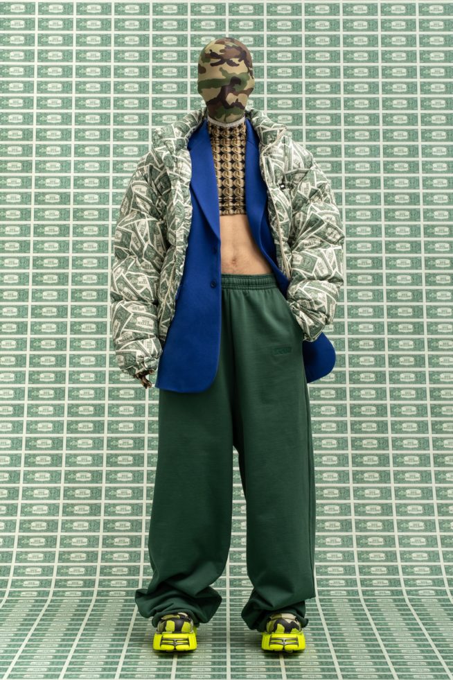 00034-vetements-fall-22-credit-gio-staiano