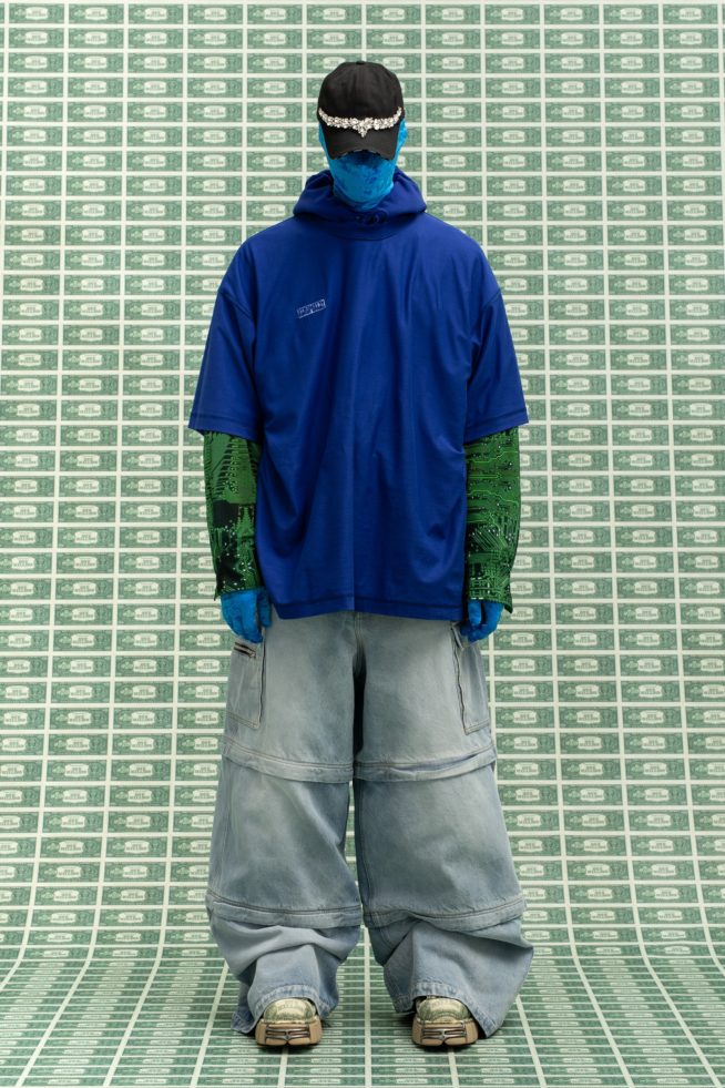 00036-vetements-fall-22-credit-gio-staiano