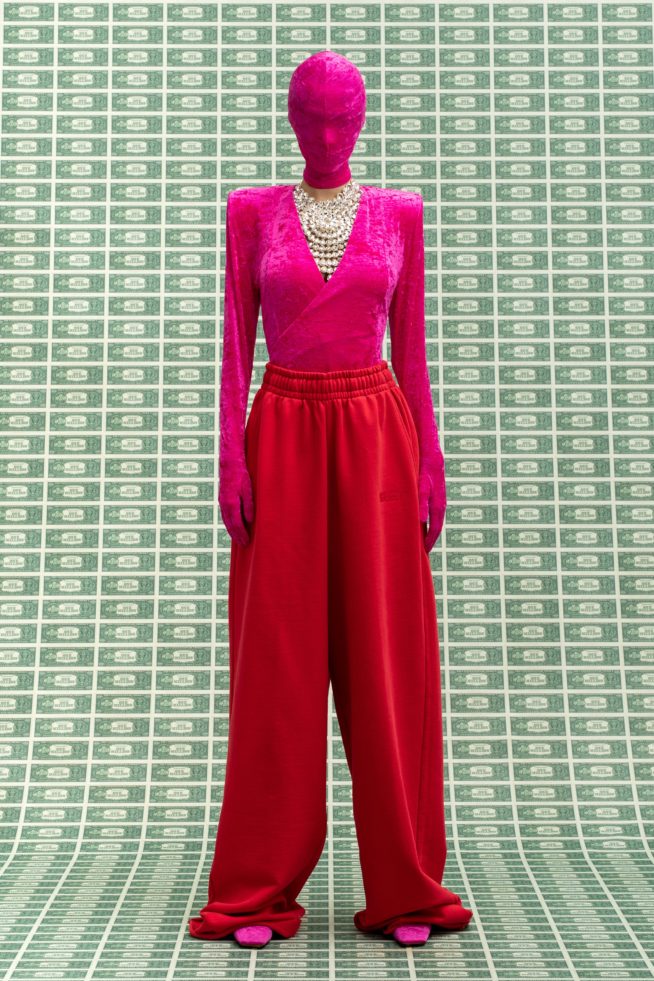 00061-vetements-fall-22-credit-gio-staiano
