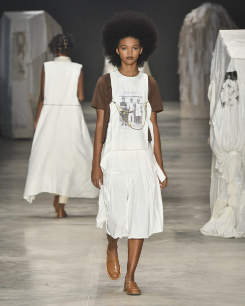 Angela Brito - SPFW N52


Foto: Ze Takahashi/ FOTOSITE