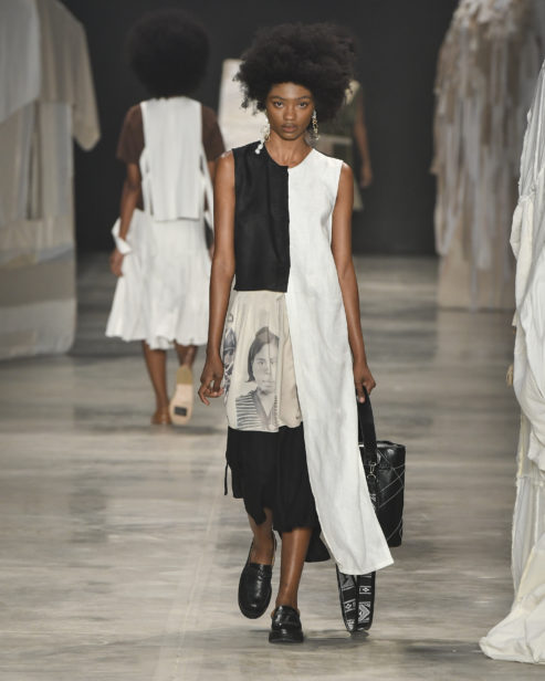 Angela Brito - SPFW N52


Foto: Ze Takahashi/ FOTOSITE