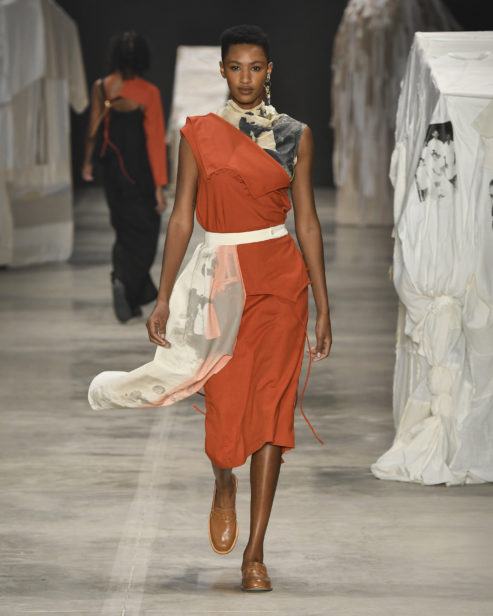 Angela Brito - SPFW N52


Foto: Ze Takahashi/ FOTOSITE