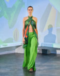 Desfile Agua de Coco

Coleção Tarsila

foto: Zé Takahashi / Fotosite