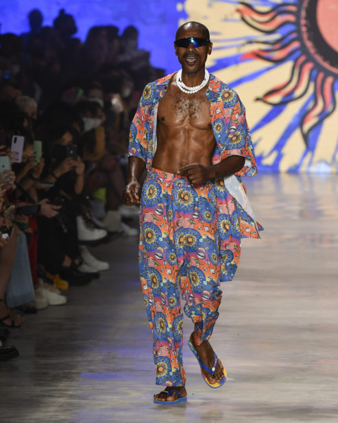 Isaac Silva - SPFW N52


Foto: Ze Takahashi/ FOTOSITE