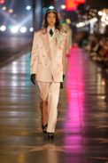 look_002