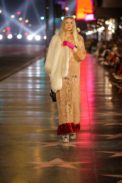 look_005
