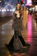 look_011