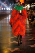 look_023