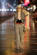 look_035