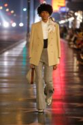look_037