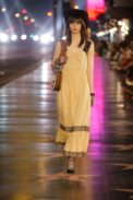 look_044