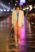 look_045