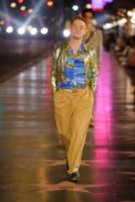 look_048