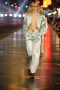 look_079
