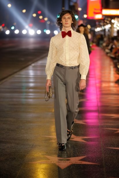 look_090