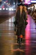 look_091