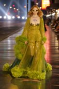 look_095