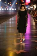 look_096