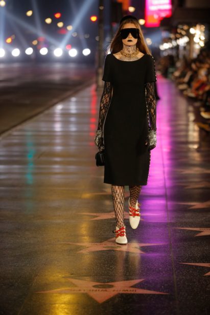 look_096