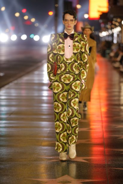 look_110
