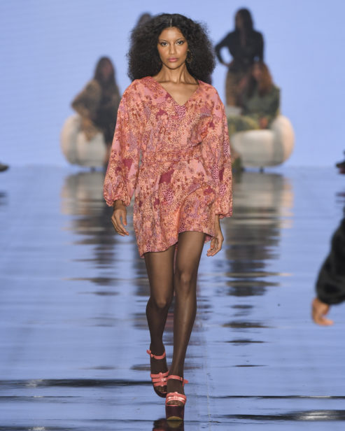Lilly Sarti - SPFW N52


Foto: Ze Takahashi/ FOTOSITE