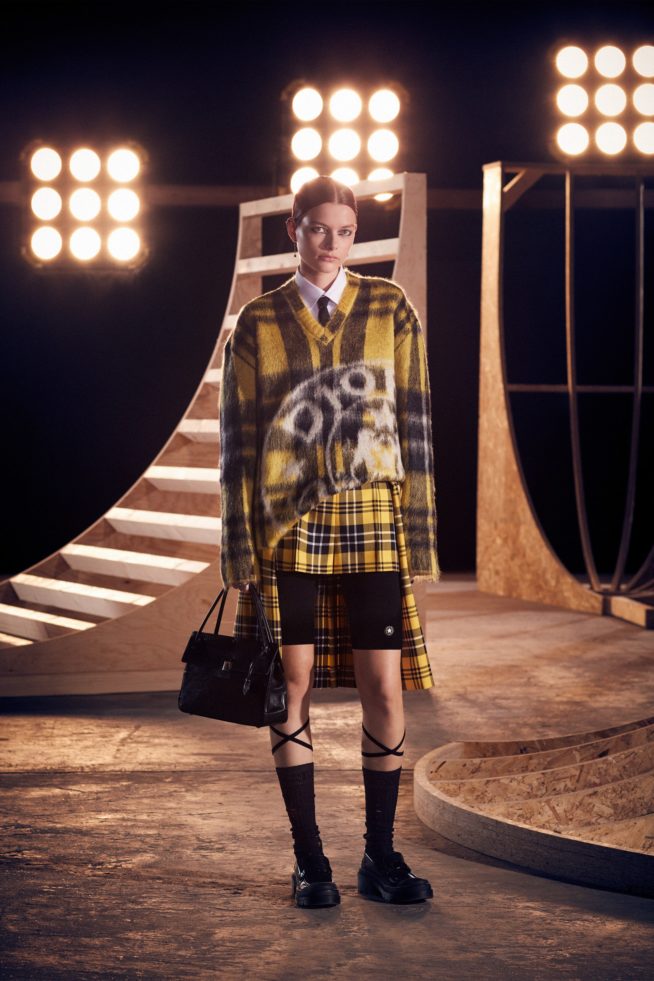 00002-christiandior-prefall-22-paris-credit-brand