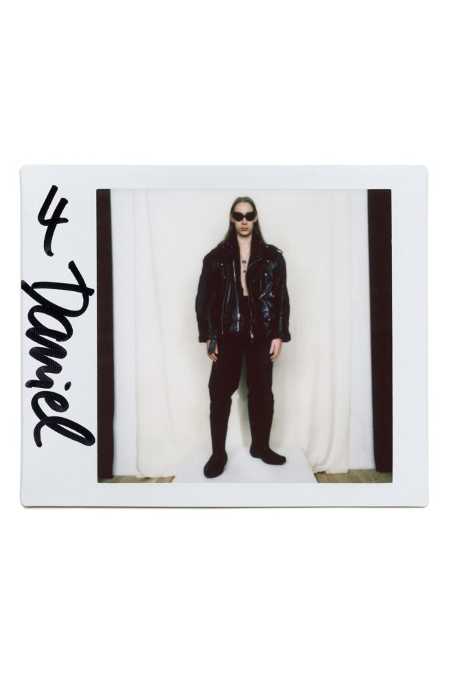 00004-balenciaga-prefall-22-paris-credit-brand-1