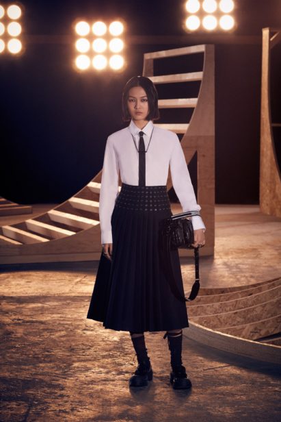 00023-christiandior-prefall-22-paris-credit-brand