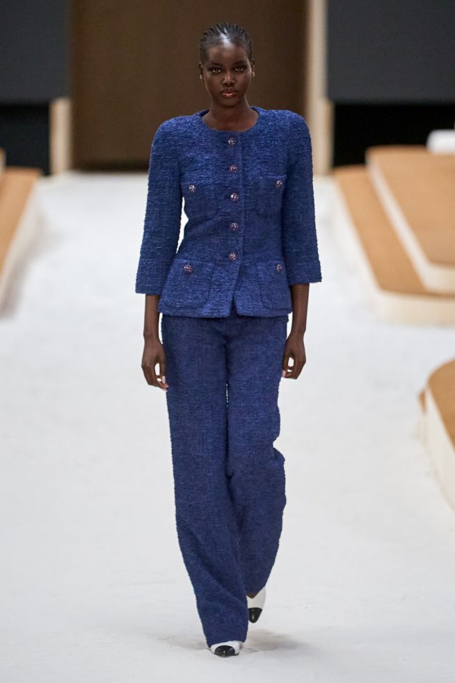 00001-chanel-couture-spring-22-credit-gorunway
