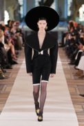 00001-schiaparelli-couture-spring-22-credit-gorunway