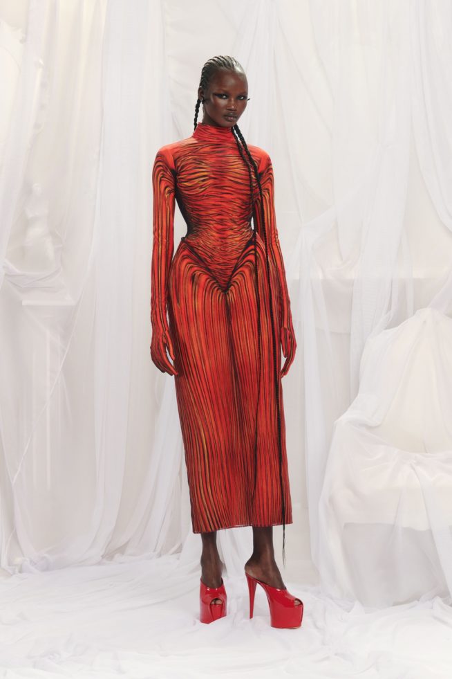 00005-jeanpaulgaultier-couture-spring-22-paris-credit-arnaudlajeunie