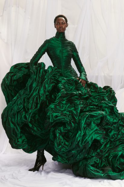 00028-jeanpaulgaultier-couture-spring-22-paris-credit-arnaudlajeunie