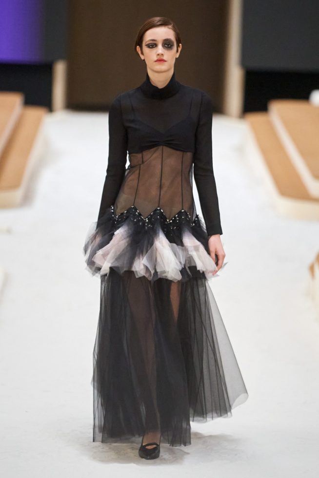 00029-chanel-couture-spring-22-credit-gorunway