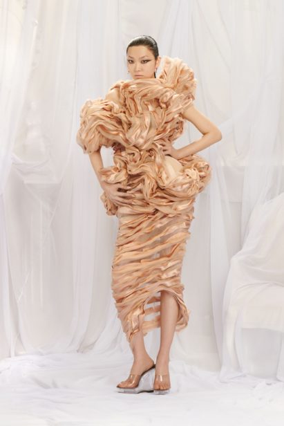 00032-jeanpaulgaultier-couture-spring-22-paris-credit-arnaudlajeunie