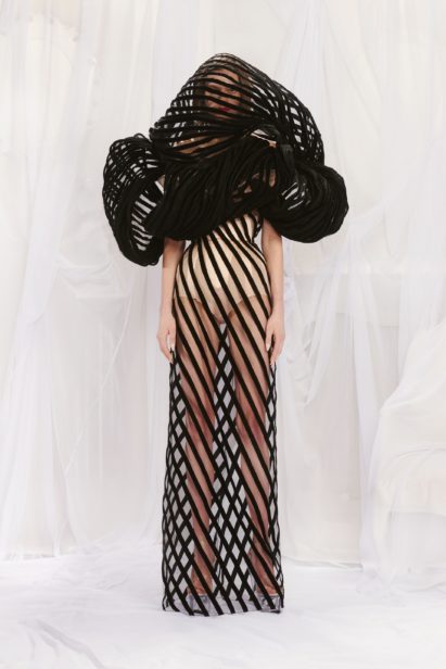 00033-jeanpaulgaultier-couture-spring-22-paris-credit-arnaudlajeunie