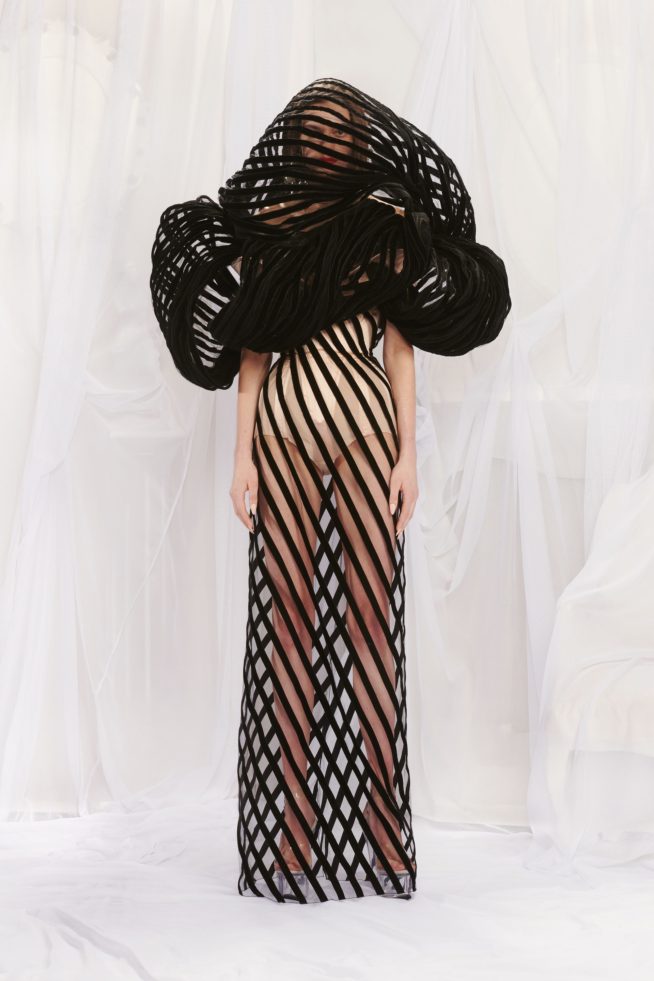 00033-jeanpaulgaultier-couture-spring-22-paris-credit-arnaudlajeunie