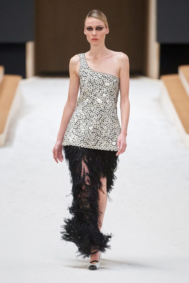 00038-chanel-couture-spring-22-credit-gorunway